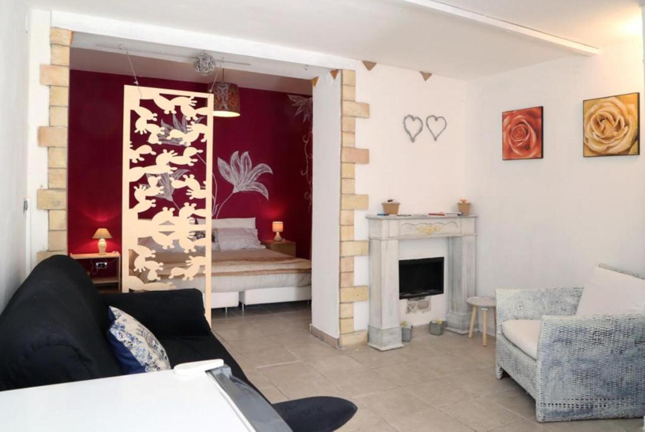 La Scalinata Home Apartment カルタジローネ エクステリア 写真