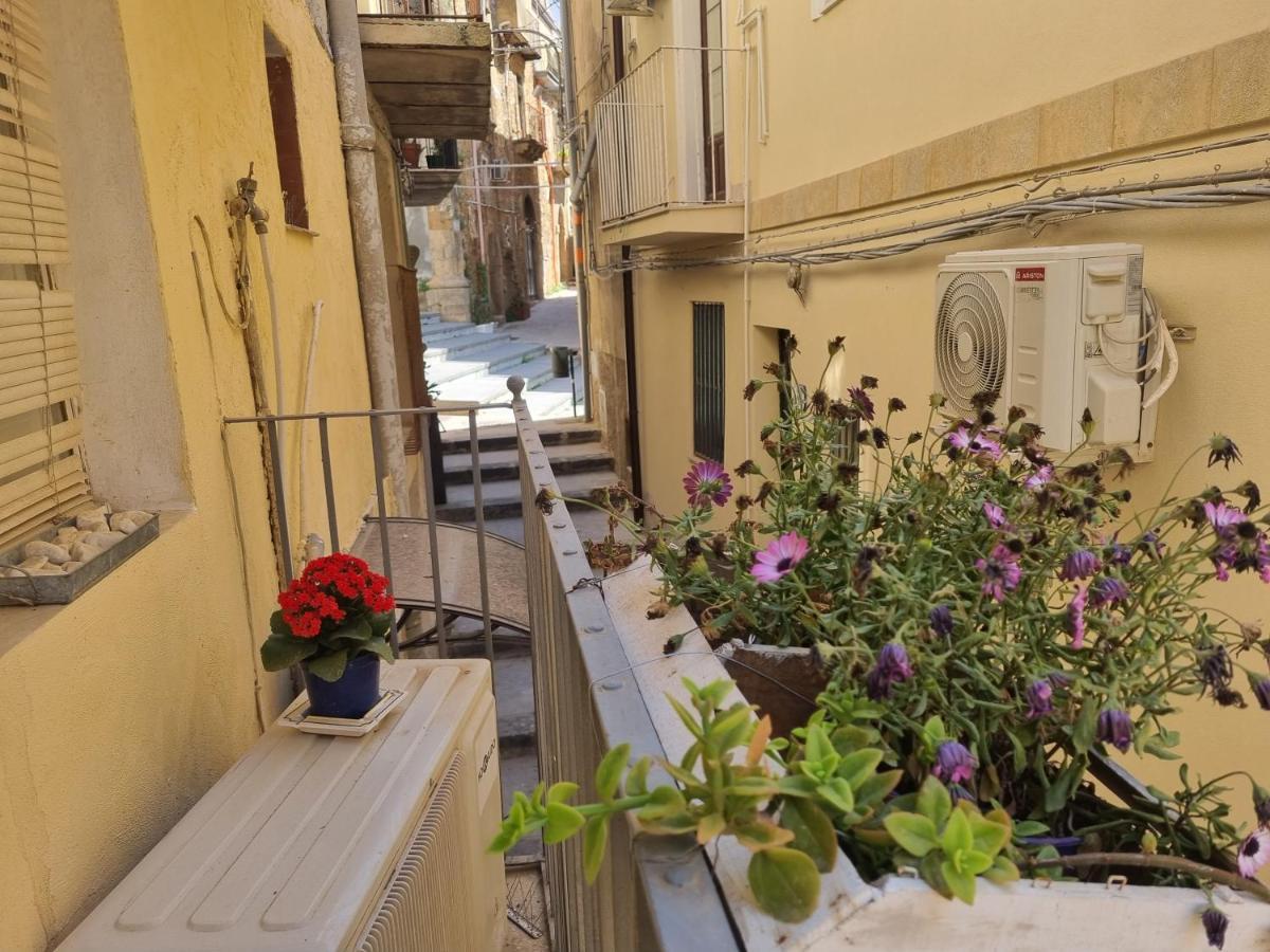 La Scalinata Home Apartment カルタジローネ エクステリア 写真
